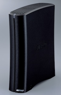 バッファロー製の外付けハードディスク、HD-CE1.0TU2を正面斜め前から写した写真